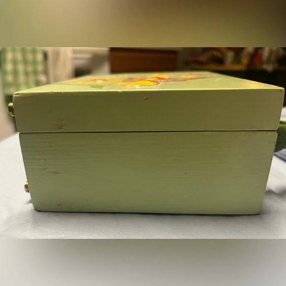 1960’s Wooden Box Purse hand painted - Picture 4 of 7